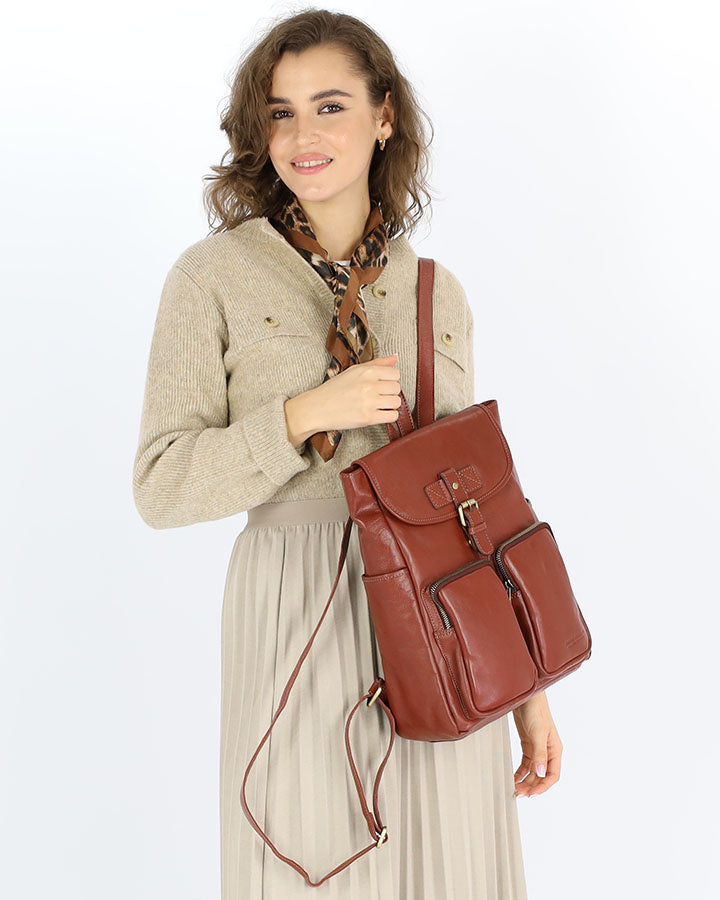 Belgrano. Klasyczny skórzany plecak retro damski.