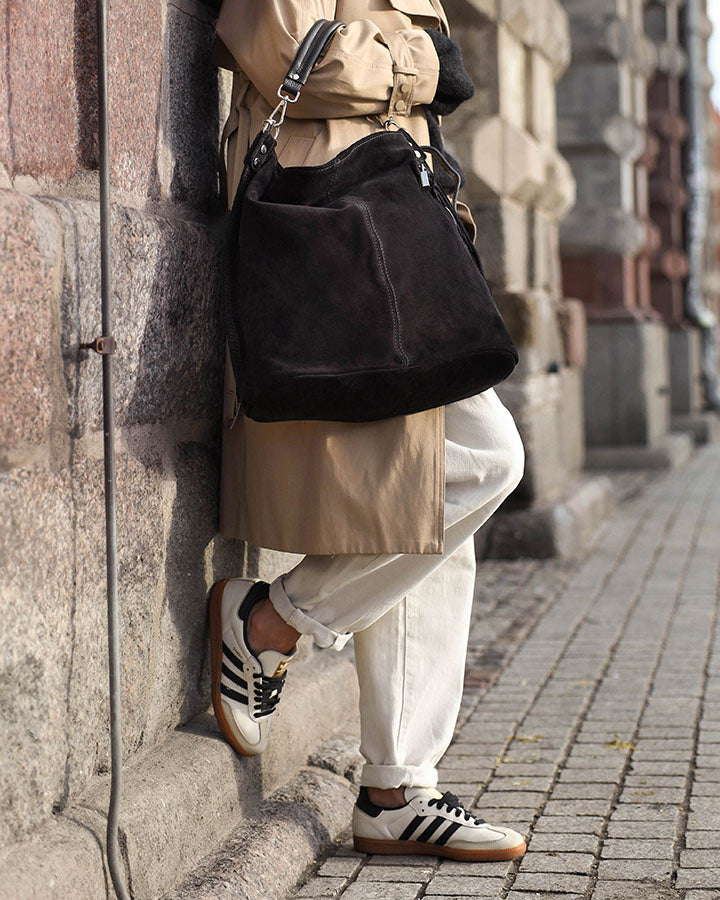 BORANO Sue. Damstas på axlar Hobo av italienskt läder