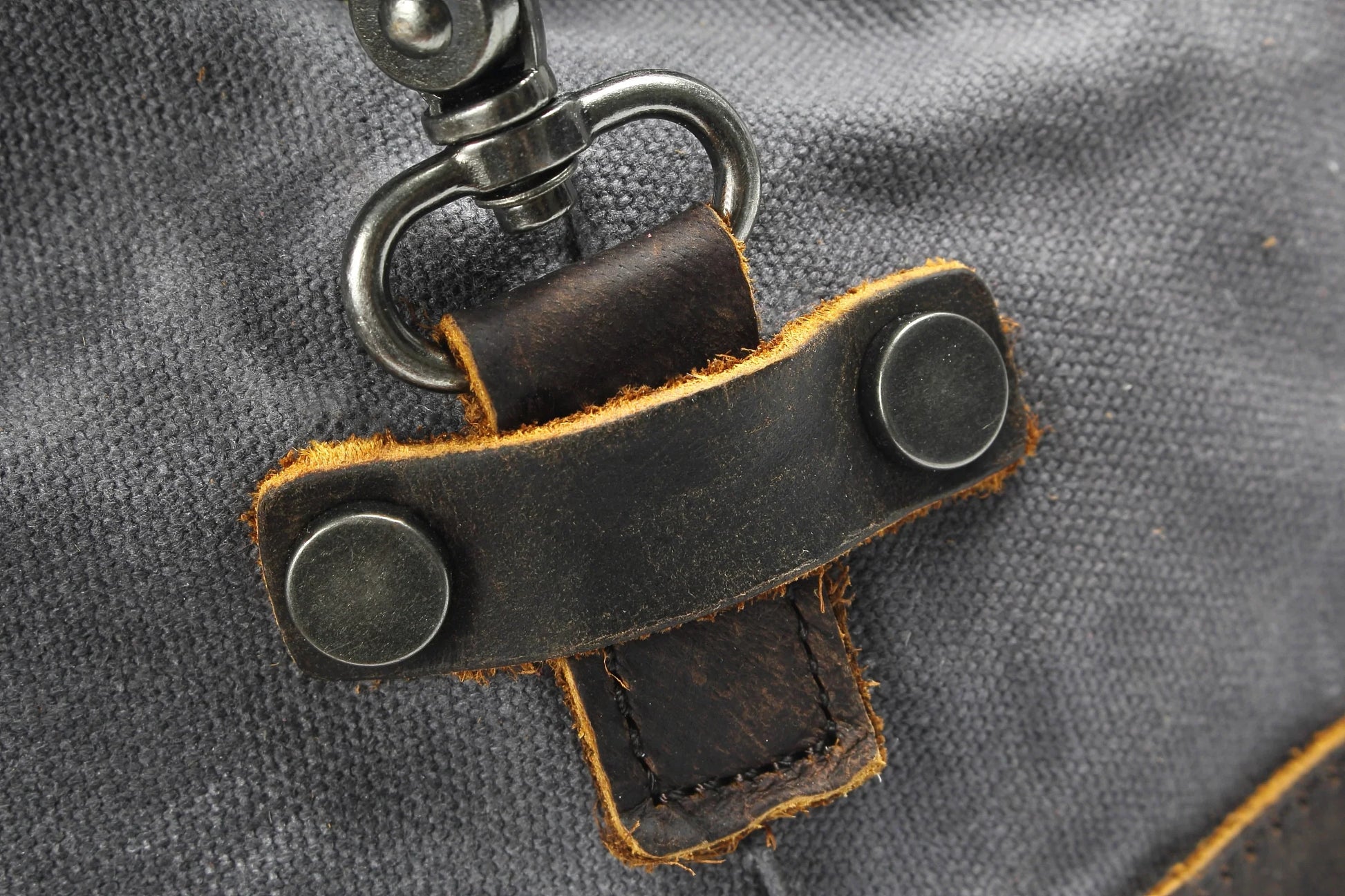 WAXVintage™ Stor axelremsväska för unisex. Vaxad