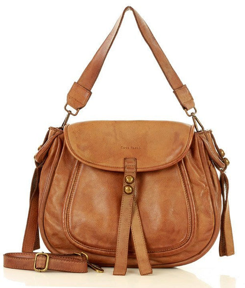 damväska i mjukt italienskt läder camel axelväska elegant