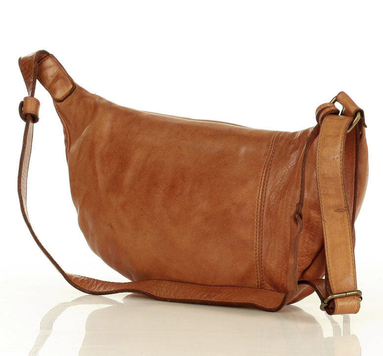 Tonale ● Stor njurväska i konstläder XL