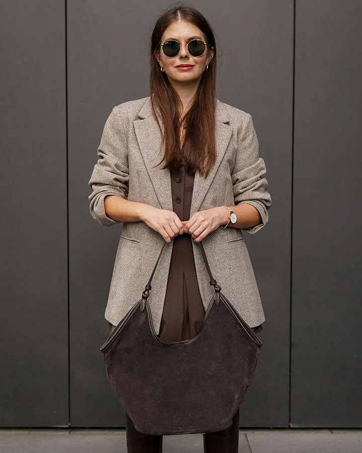 Handtåg BOLOGNA Tote Bag damaxelväska i italiensk mocka