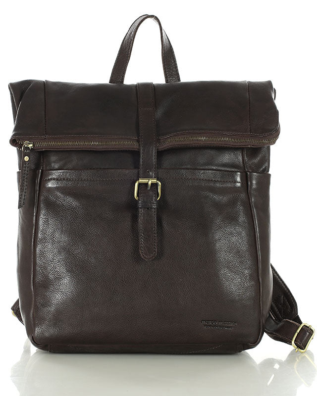 Marconi. Klasyczny skórzany plecak unisex z kieszenią na laptopa. brown