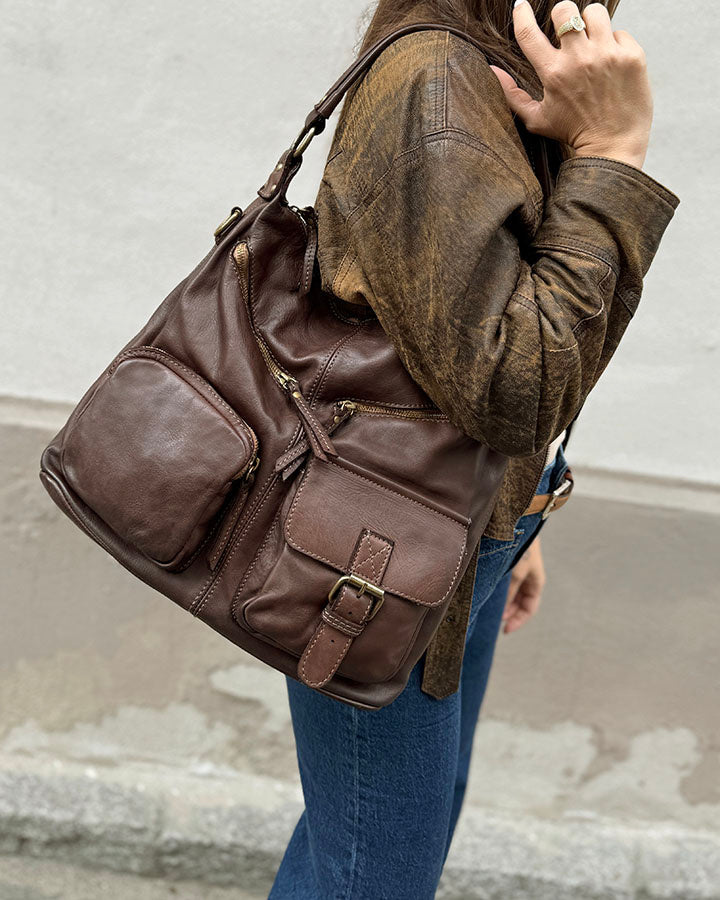 italiensk skinnväska dam brun elegant handväska för stad och arbete