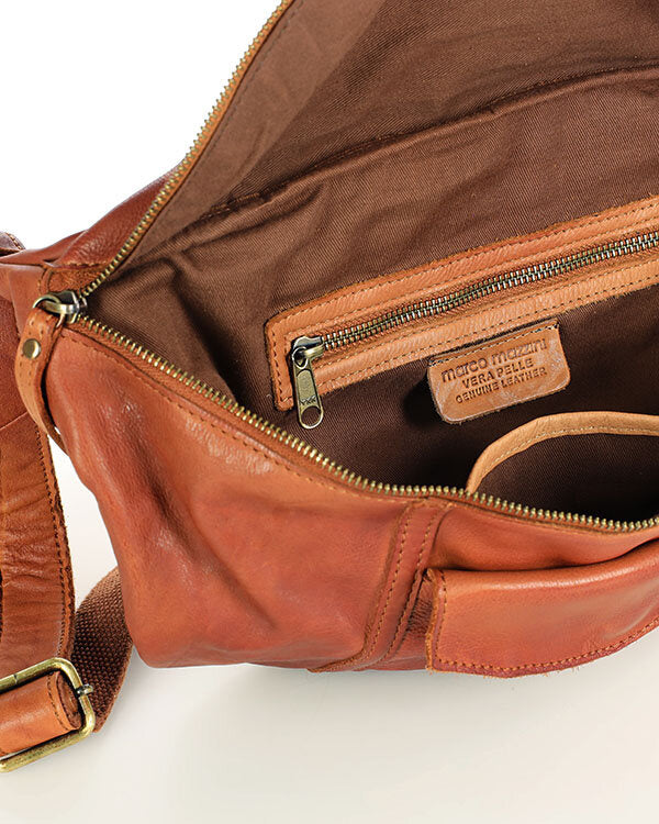 Torq. Stor läderväska - crossbody kidney XL för kvinnor